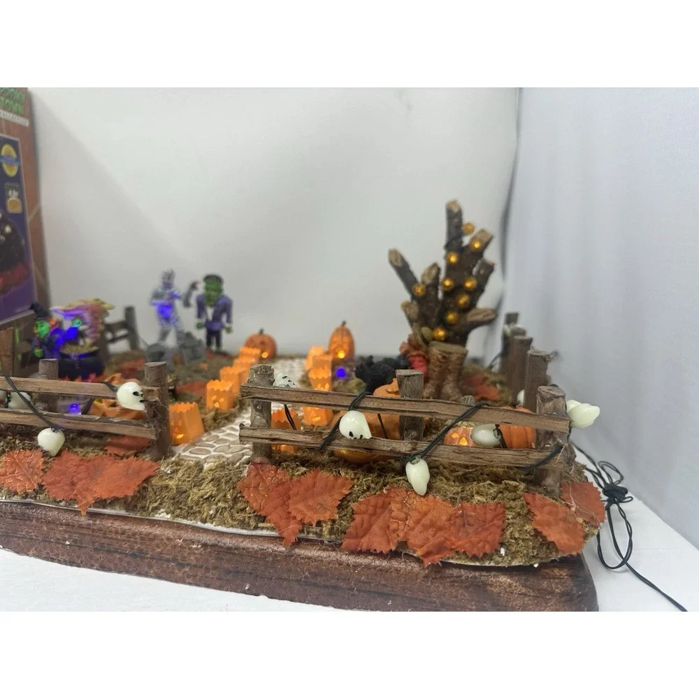 Lemax Spooky Town 